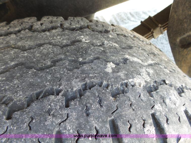 image for item BM9669 2010 Dodge Dakota Crew Cab pickup truck