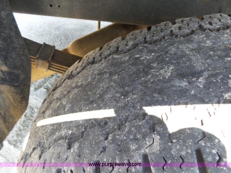 image for item BM9669 2010 Dodge Dakota Crew Cab pickup truck