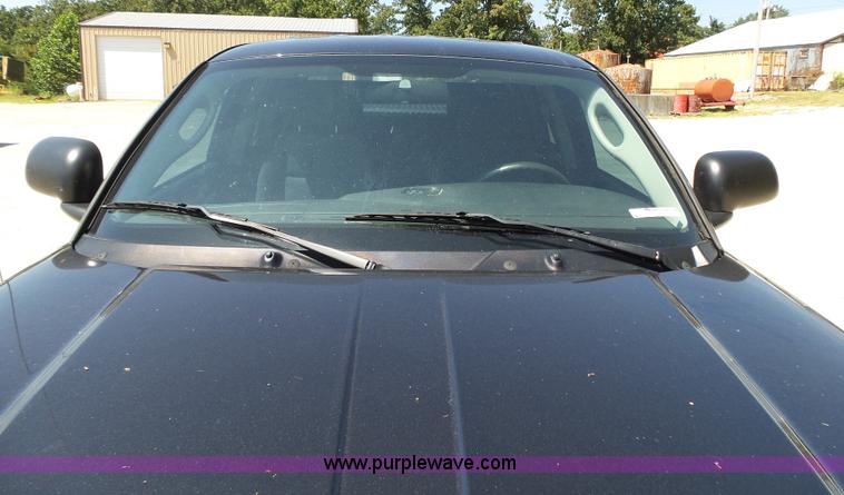 image for item BM9669 2010 Dodge Dakota Crew Cab pickup truck