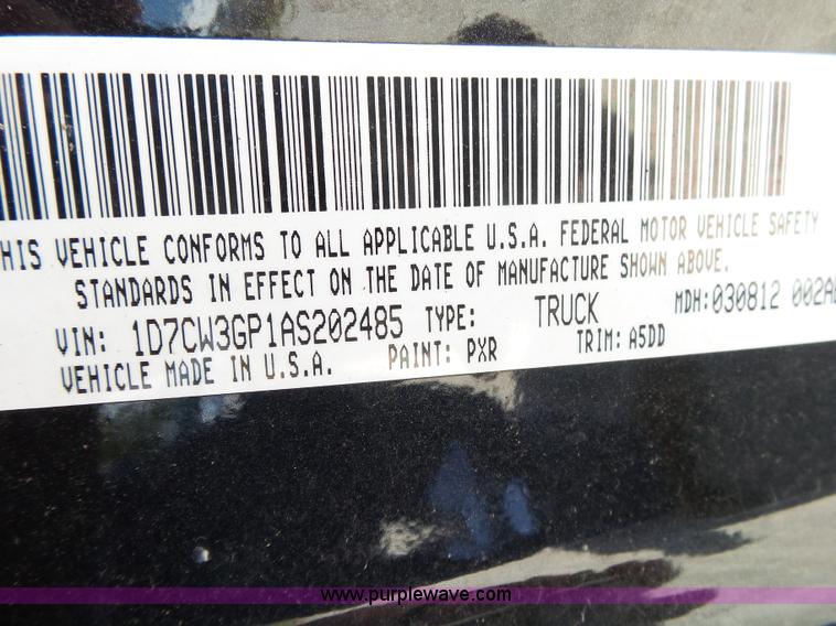 image for item BM9669 2010 Dodge Dakota Crew Cab pickup truck