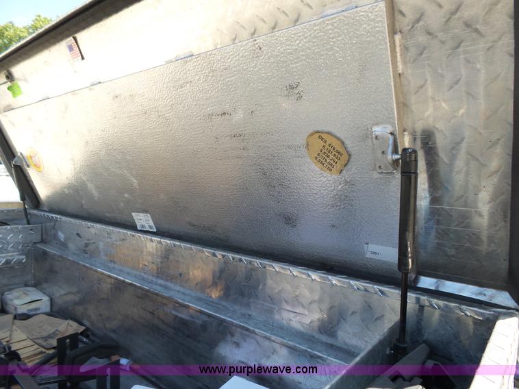 image for item BM9671 2010 Dodge Dakota Crew Cab pickup truck