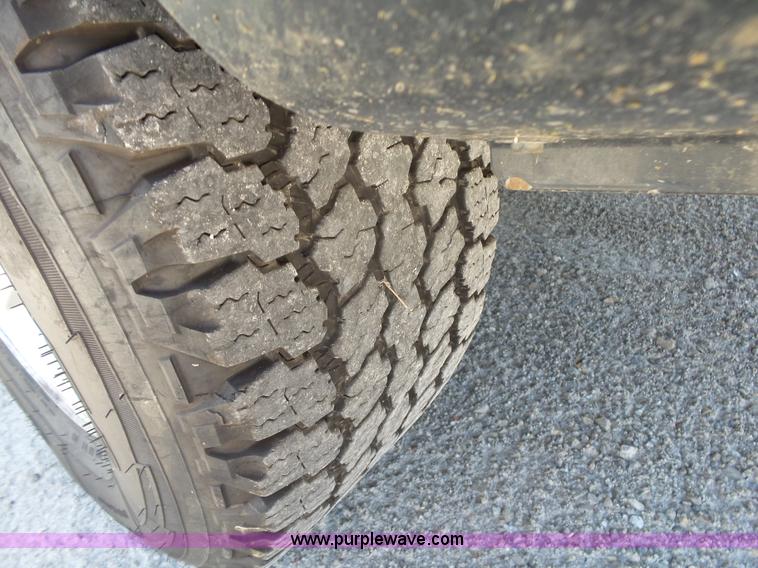 image for item BM9671 2010 Dodge Dakota Crew Cab pickup truck