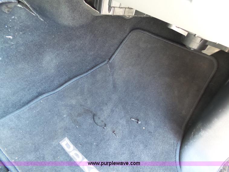 image for item BM9671 2010 Dodge Dakota Crew Cab pickup truck