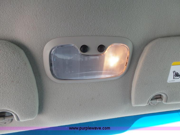 image for item BM9671 2010 Dodge Dakota Crew Cab pickup truck