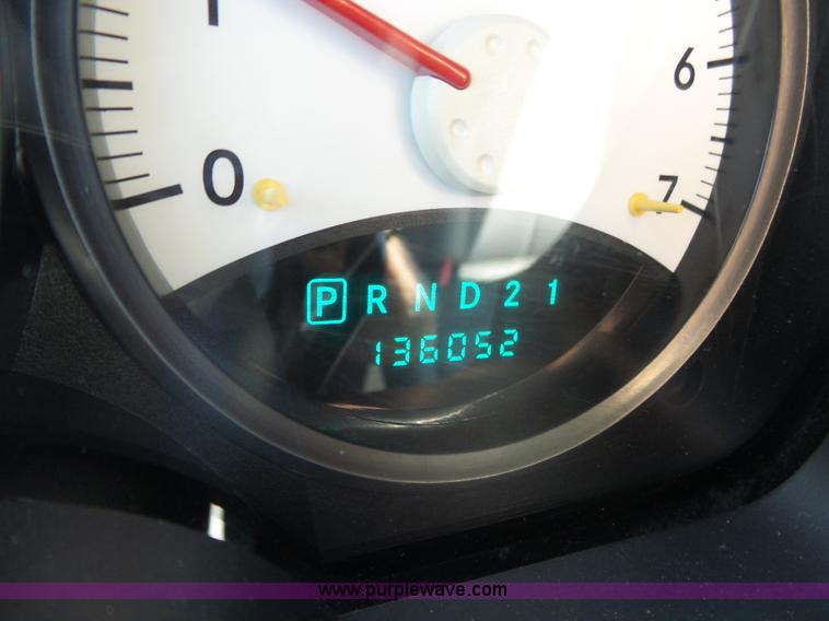 image for item BM9671 2010 Dodge Dakota Crew Cab pickup truck