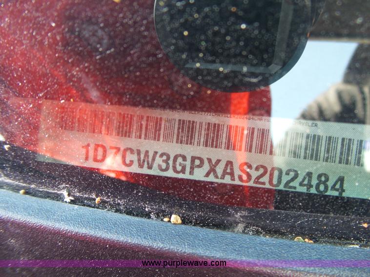 image for item BM9671 2010 Dodge Dakota Crew Cab pickup truck