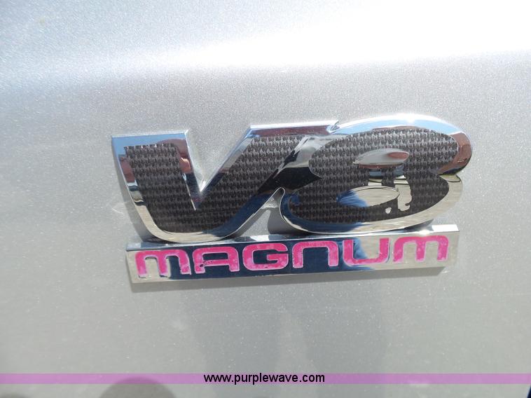 image for item BM9672 2010 Dodge Dakota Crew Cab pickup truck