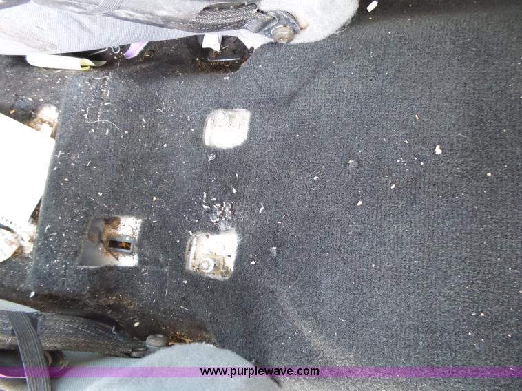 image for item BM9672 2010 Dodge Dakota Crew Cab pickup truck