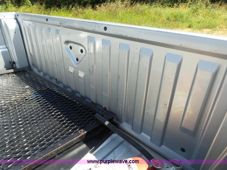 image for item BM9672 2010 Dodge Dakota Crew Cab pickup truck