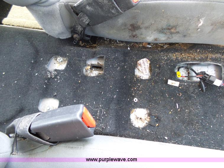 image for item BM9672 2010 Dodge Dakota Crew Cab pickup truck