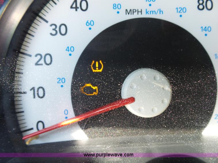 image for item BM9672 2010 Dodge Dakota Crew Cab pickup truck