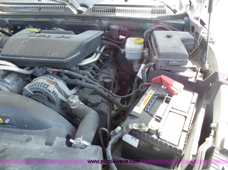 image for item BM9672 2010 Dodge Dakota Crew Cab pickup truck