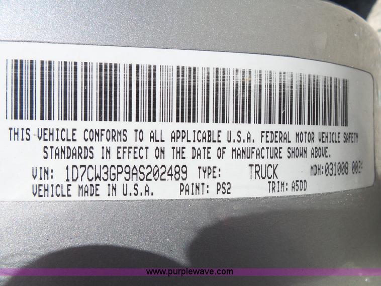 image for item BM9672 2010 Dodge Dakota Crew Cab pickup truck