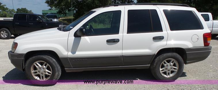 image for item BM9674 2004 Jeep Grand Cherokee SUV