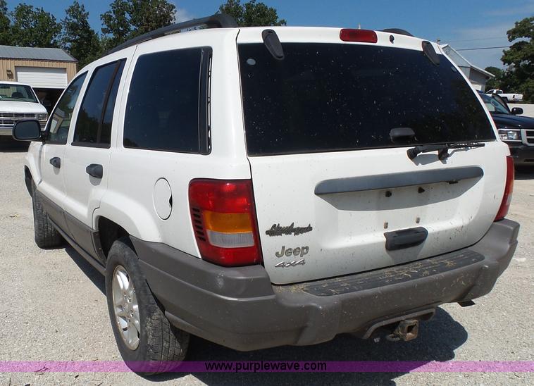 image for item BM9674 2004 Jeep Grand Cherokee SUV