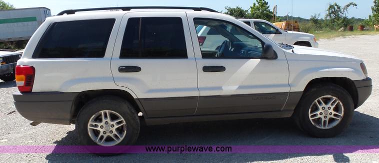 image for item BM9674 2004 Jeep Grand Cherokee SUV