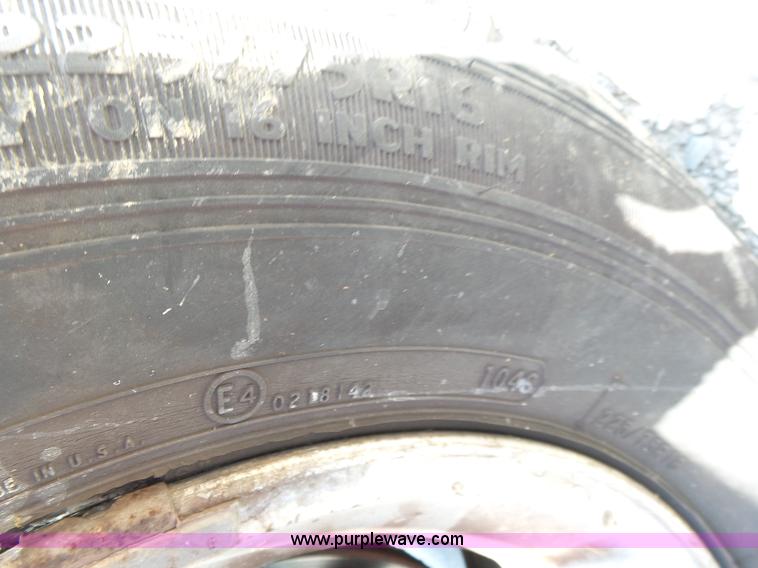 image for item BM9674 2004 Jeep Grand Cherokee SUV