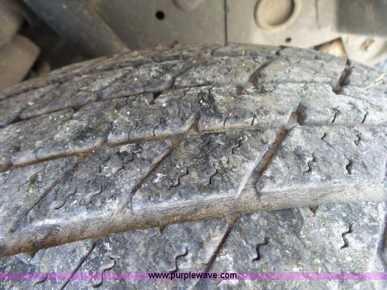 image for item BM9674 2004 Jeep Grand Cherokee SUV