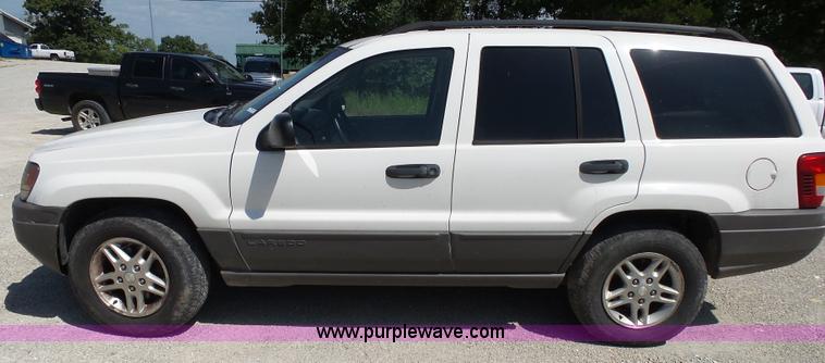 image for item BM9674 2004 Jeep Grand Cherokee SUV