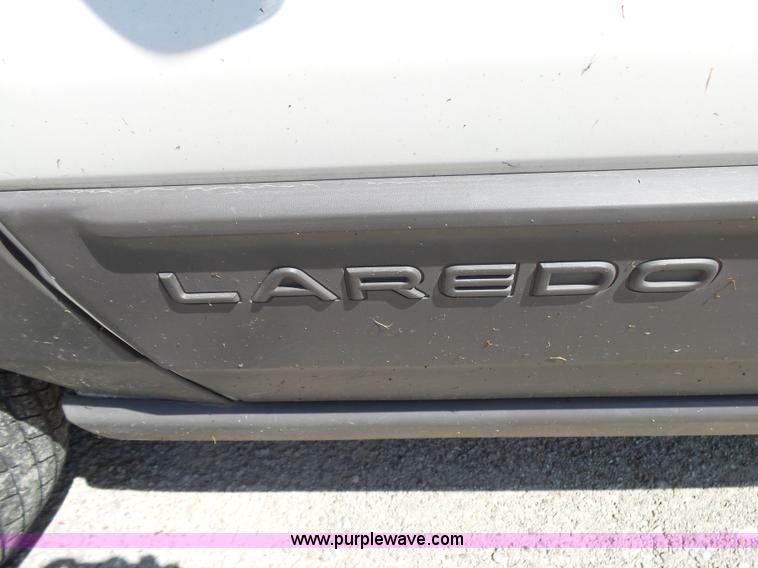 image for item BM9674 2004 Jeep Grand Cherokee SUV