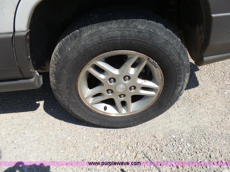 image for item BM9674 2004 Jeep Grand Cherokee SUV