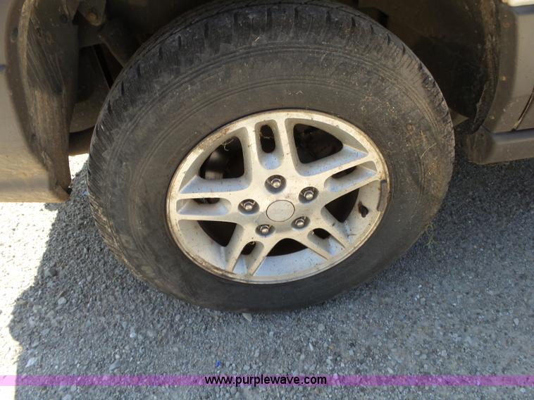 image for item BM9674 2004 Jeep Grand Cherokee SUV