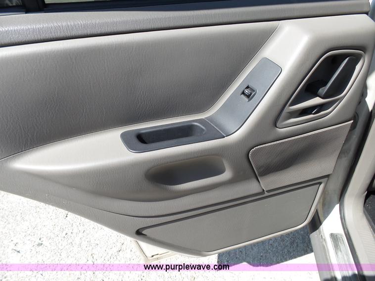 image for item BM9674 2004 Jeep Grand Cherokee SUV