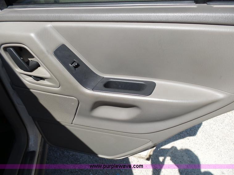 image for item BM9674 2004 Jeep Grand Cherokee SUV