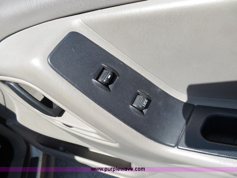 image for item BM9674 2004 Jeep Grand Cherokee SUV