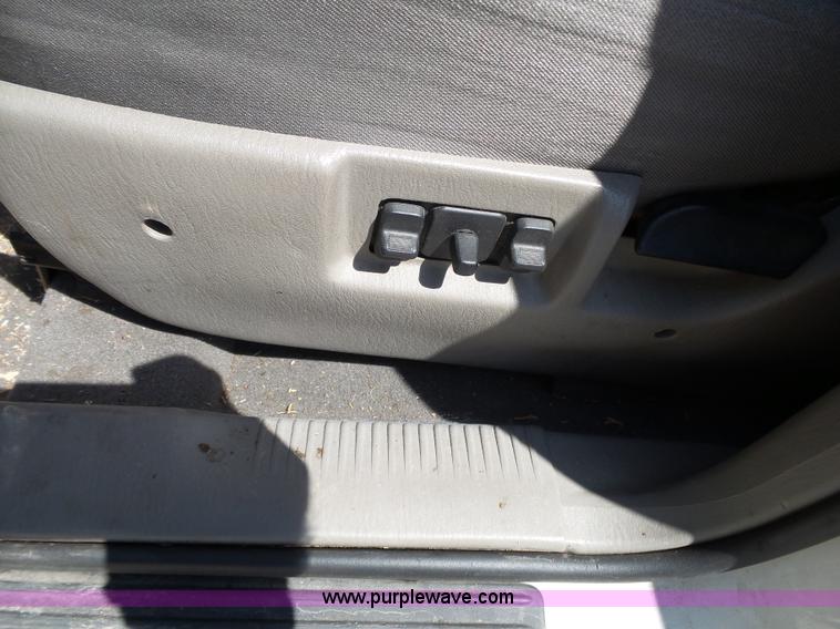 image for item BM9674 2004 Jeep Grand Cherokee SUV