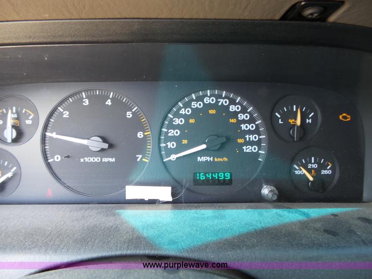 image for item BM9674 2004 Jeep Grand Cherokee SUV