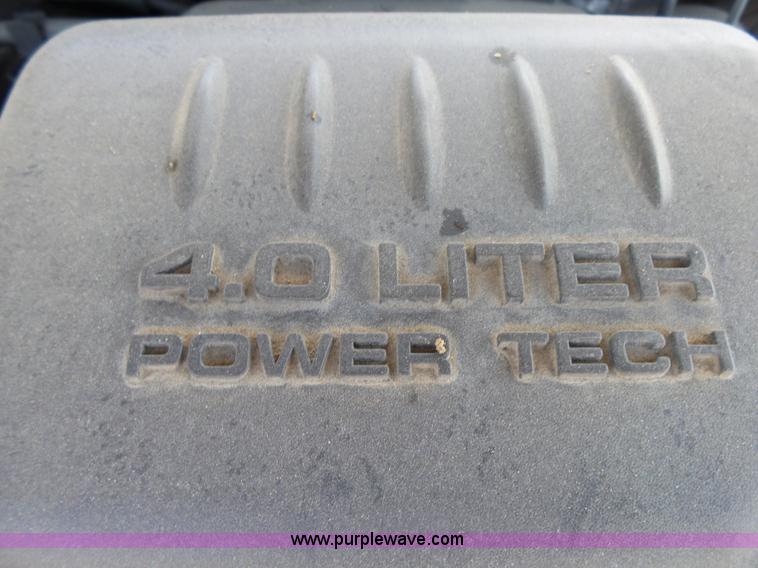 image for item BM9674 2004 Jeep Grand Cherokee SUV