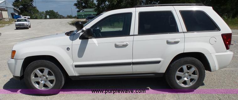 image for item BM9675 2009 Jeep Grand Cherokee SUV