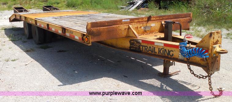 image for item BM9676 2000 Trail King TK40LP-2800 equipment trailer