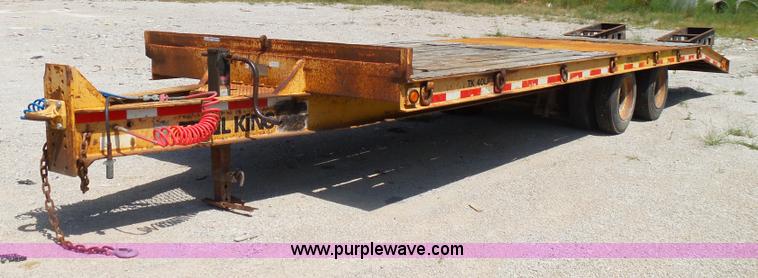 image for item BM9676 2000 Trail King TK40LP-2800 equipment trailer