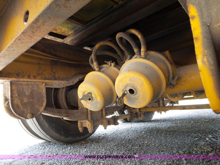 image for item BM9676 2000 Trail King TK40LP-2800 equipment trailer