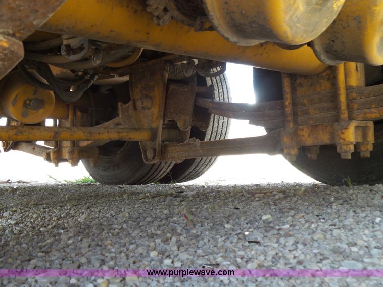 image for item BM9676 2000 Trail King TK40LP-2800 equipment trailer