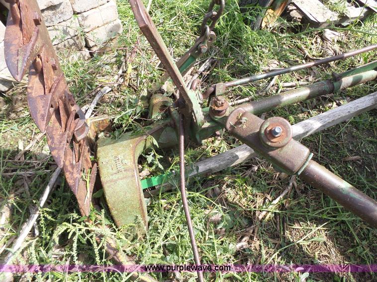 image for item BX9203 John Deere sickle mower