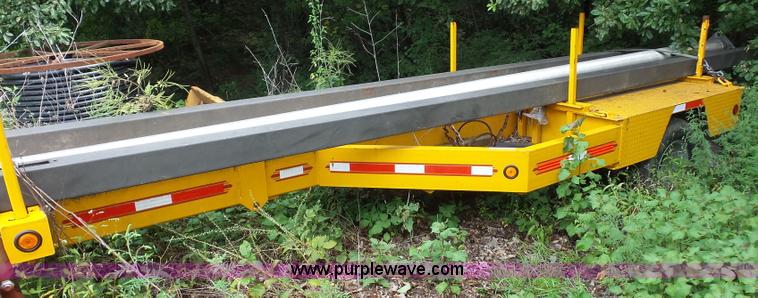image for item BX9305 2009 CZ Engineering pipe trailer
