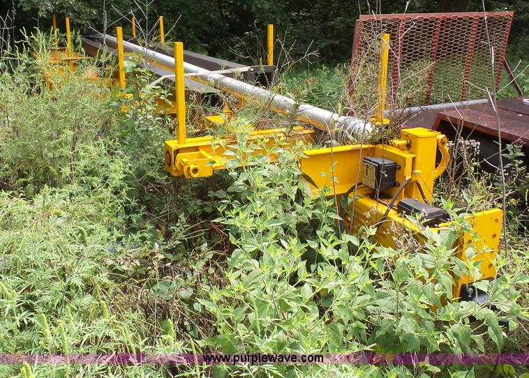 image for item BX9305 2009 CZ Engineering pipe trailer