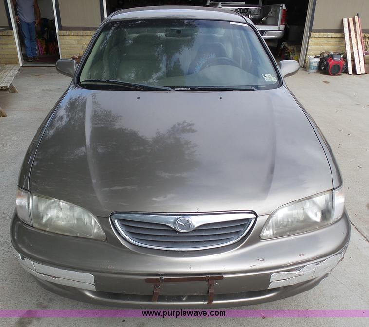 image for item BY9575 1999 Mazda 626 ES