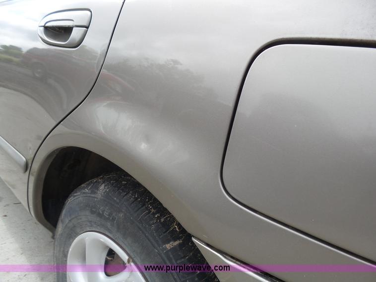 image for item BY9575 1999 Mazda 626 ES