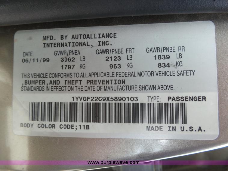 image for item BY9575 1999 Mazda 626 ES