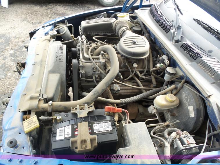 image for item BY9578 1998 Dodge Dakota SLT Club Cab pickup truck