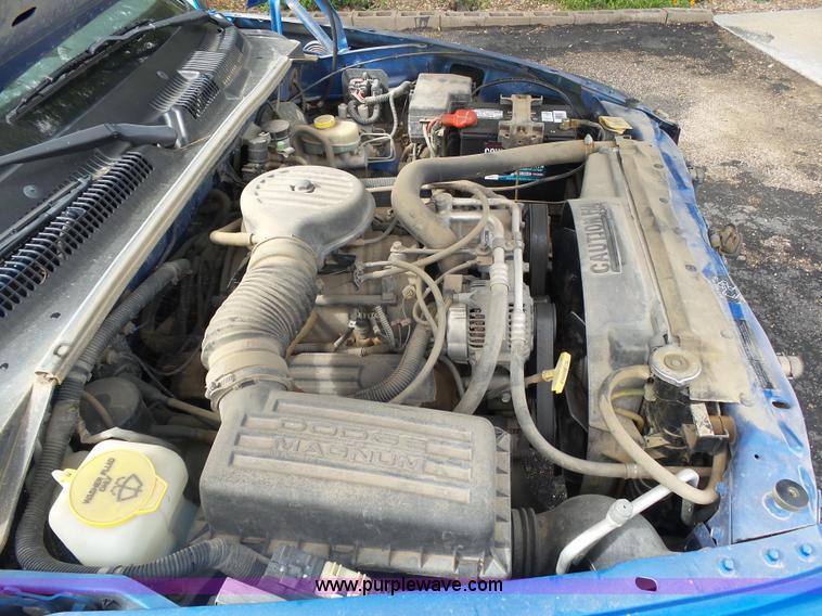 image for item BY9578 1998 Dodge Dakota SLT Club Cab pickup truck