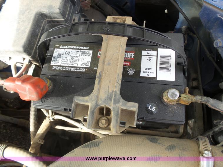 image for item BY9578 1998 Dodge Dakota SLT Club Cab pickup truck