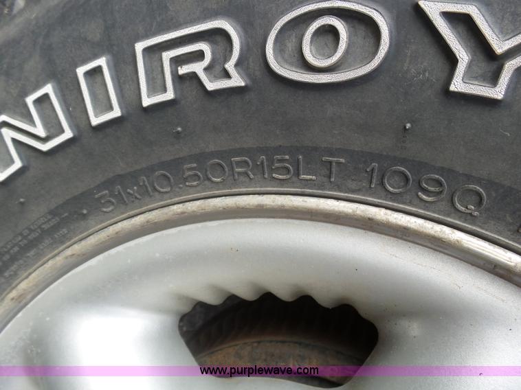 image for item BY9578 1998 Dodge Dakota SLT Club Cab pickup truck