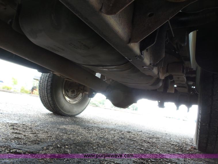 image for item BY9578 1998 Dodge Dakota SLT Club Cab pickup truck