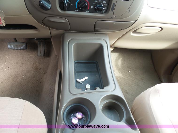 image for item BY9579 1998 Ford Expedition Eddie Bauer SUV