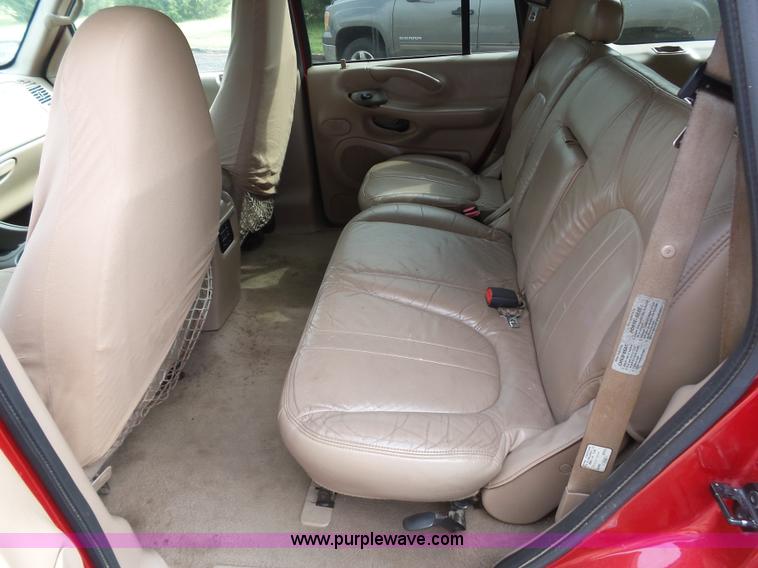 image for item BY9579 1998 Ford Expedition Eddie Bauer SUV